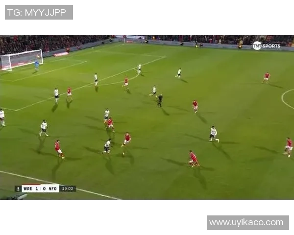 足总杯精彩对决:里昂大胜多特蒙德点球大战瞬间点燃全场气氛