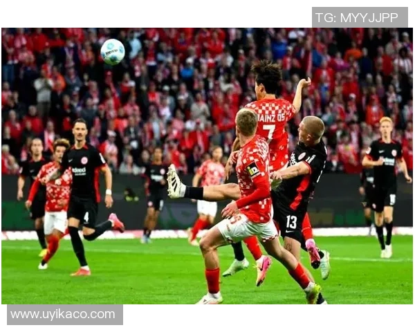 欧联杯精彩对决多特蒙德大胜AC米兰红牌事件引发全场热议